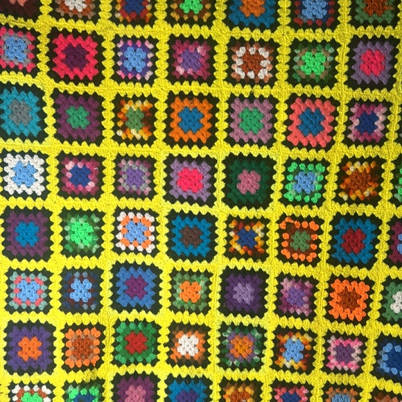 Vtg Handmade Blanket Quit Afghan - Picture 3 of 4